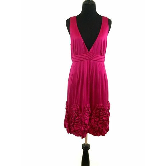 Wayne Cooper Fuchsia Appliqué Deep V neck Cocktail Dress Size 4 - Picture 1 of 10